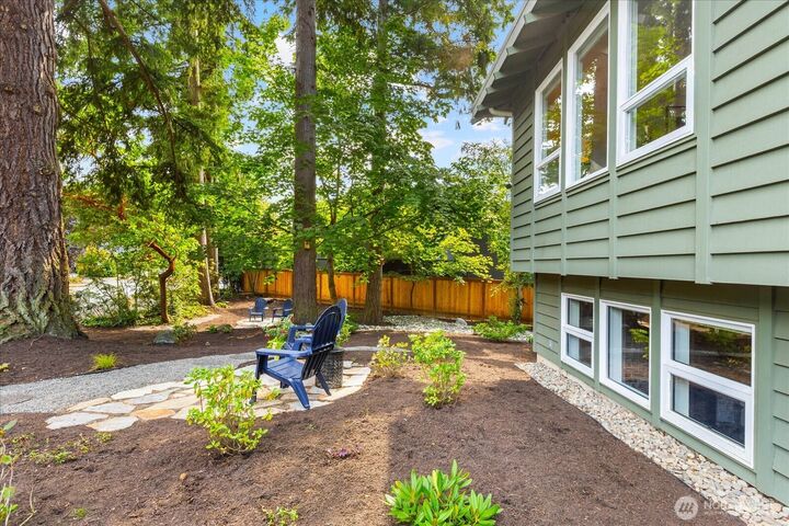 Property Photo: 21014 Woodlake Drive WA 98026