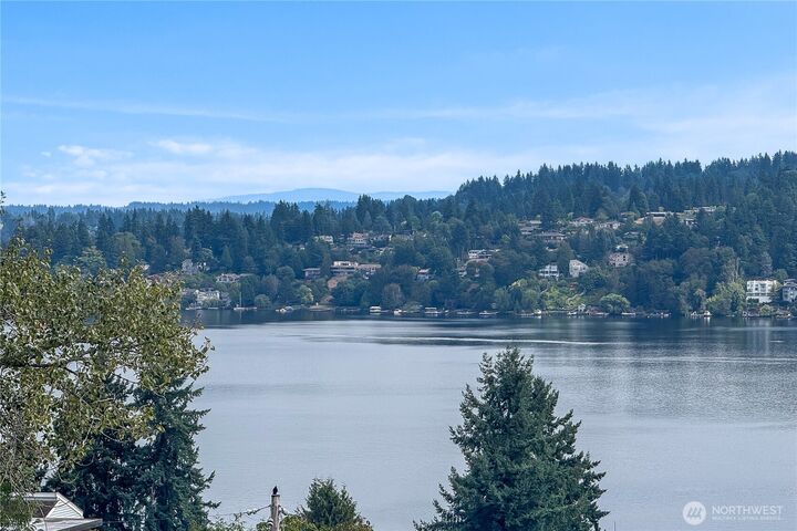 Property Photo:  15020  Bothell Way NE 303  WA 98155 