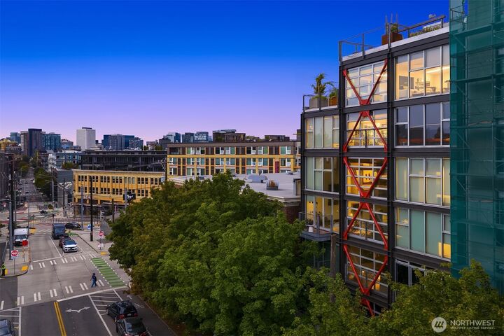1310 E Union Street 501  Seattle WA 98122 photo
