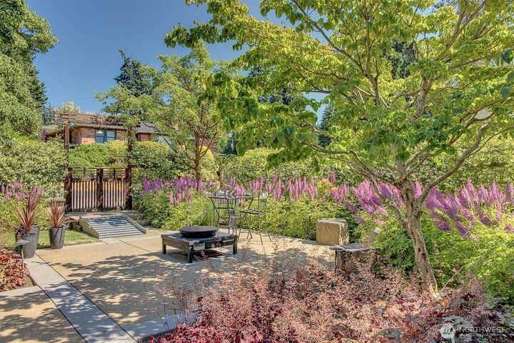 13209  7th Avenue NW  Seattle WA 98177 photo