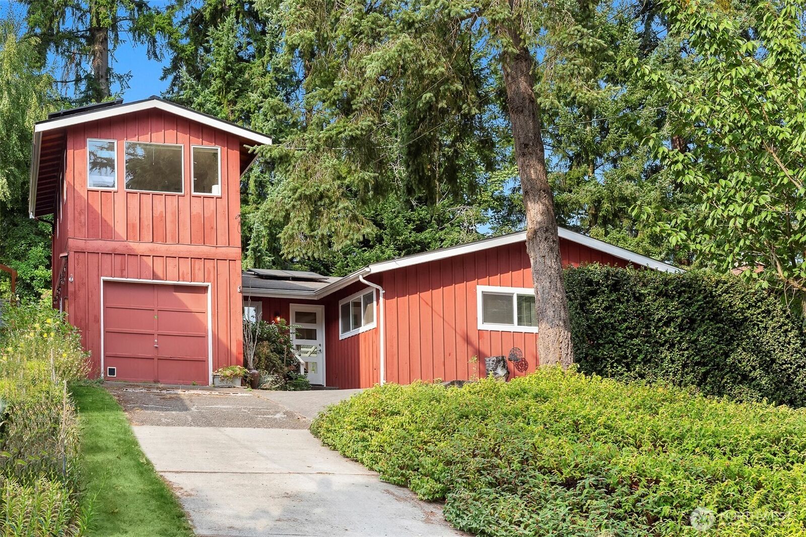 Property Photo:  2020 NE 102nd Street  WA 98125 