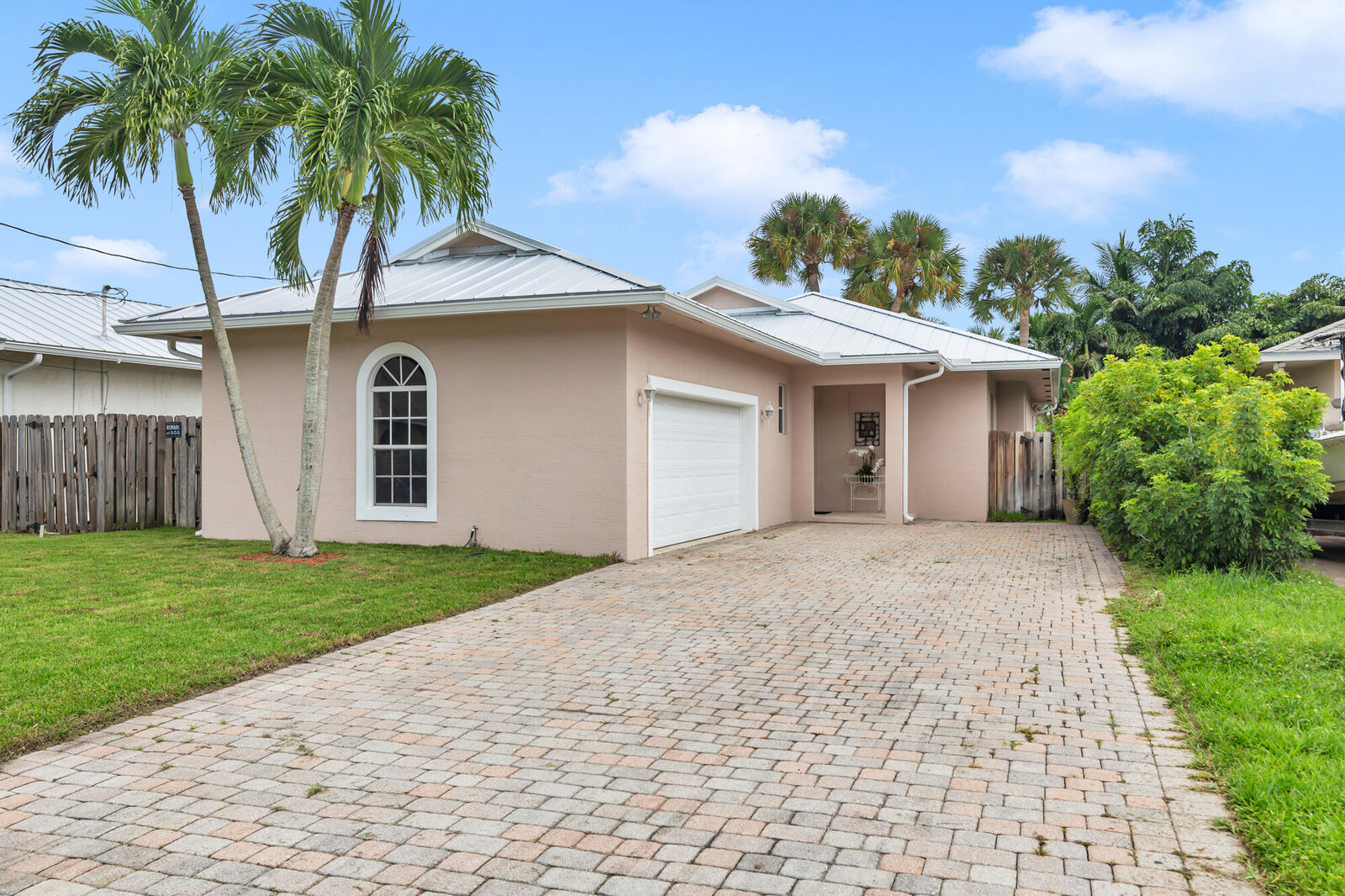 Property Photo:  17684 Cinquez Park Road W  FL 33458 