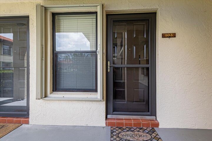 Property Photo: 511 SW South River Drive 103 FL 34997