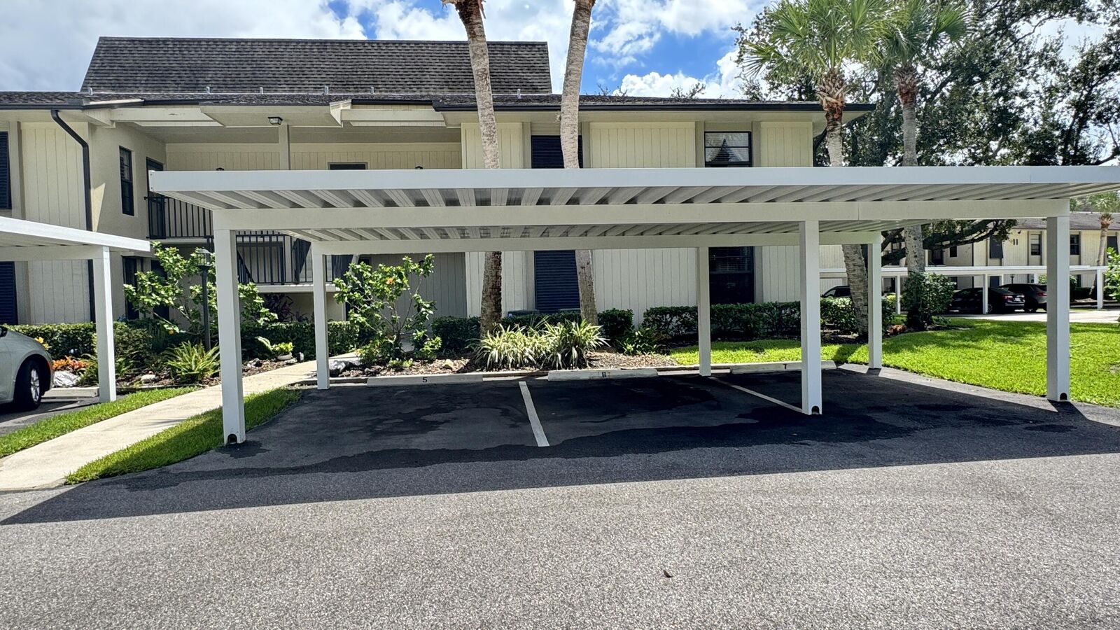 Property Photo: 16 Plantation Drive 105 FL 32966