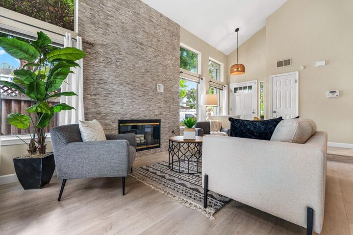 Property Photo:  34458 Calgary Terrace  CA 94555 