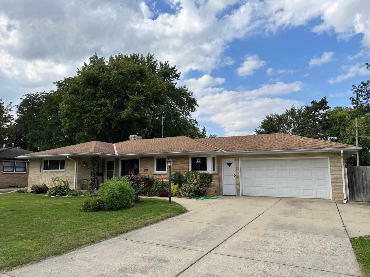 Property Photo: 1337 Sherman Avenue WI 53545