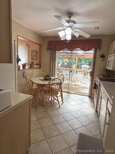 Property Photo: 6 Ken Oaks Drive CT 06810