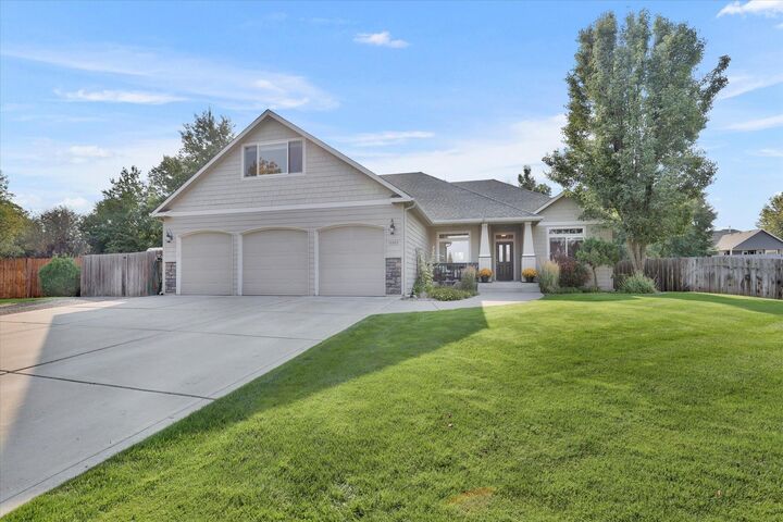 10203 N Loma St  Spokane WA 99208 photo