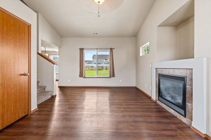 Property Photo:  8811 N Elm St  WA 99208 