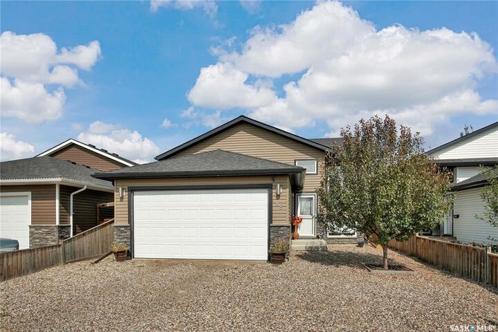 88 Martens Crescent  Warman SK S0K 4S3 photo