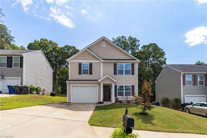5256 Northridge Drive  Winston-Salem NC 27105 photo