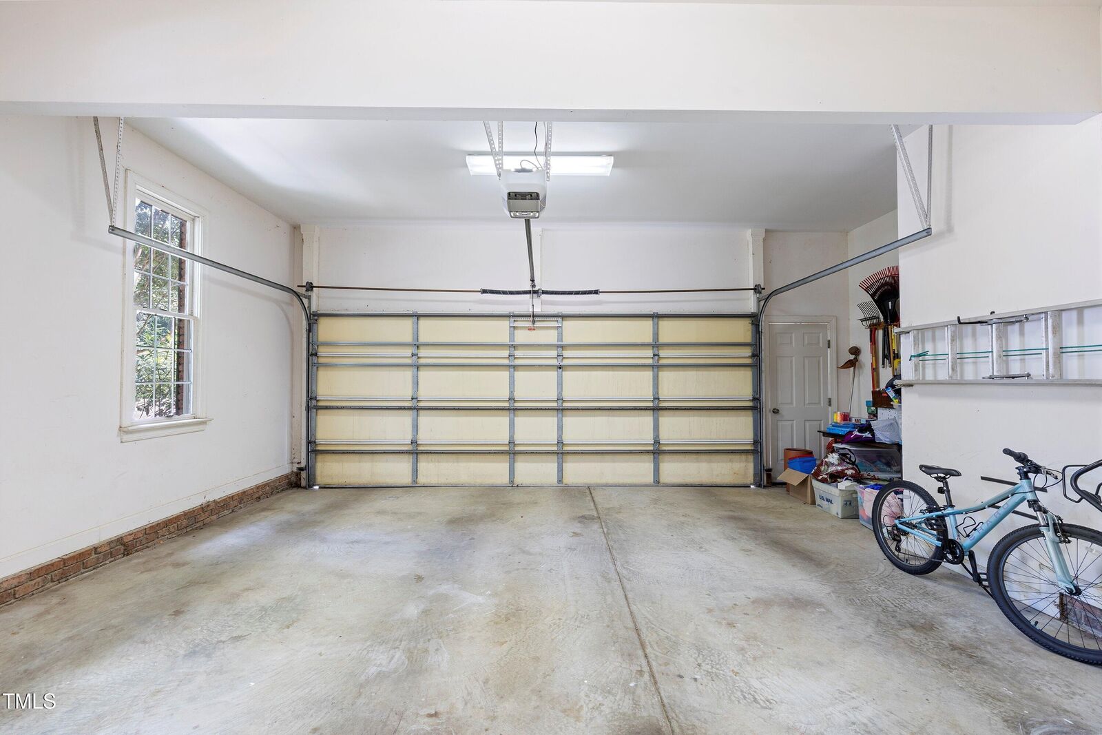 Property Photo:  2904 Stone Gap Court  NC 27612 