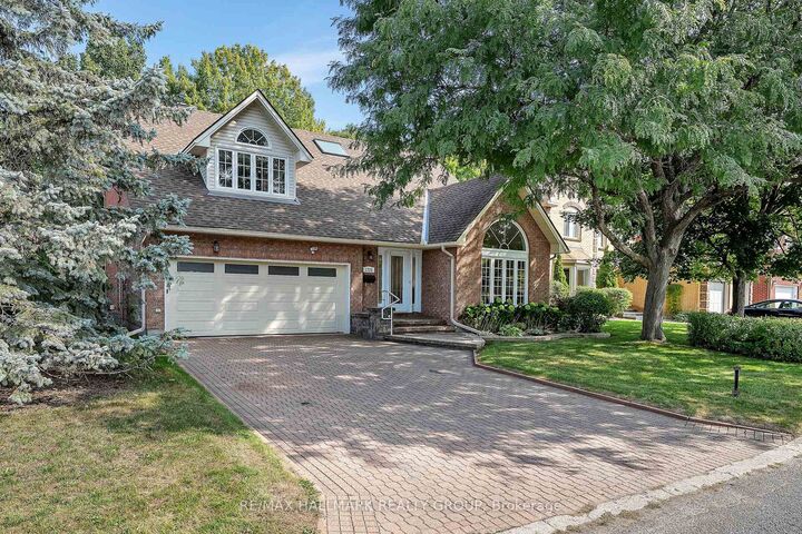 Photo de la propriété:  1725 Autumn Ridge Drive  ON K1C 6Z1 