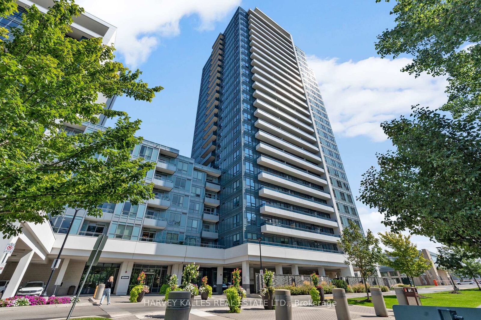 Property Photo: 7890 Bathurst Street 2608 ON L4J 0J9