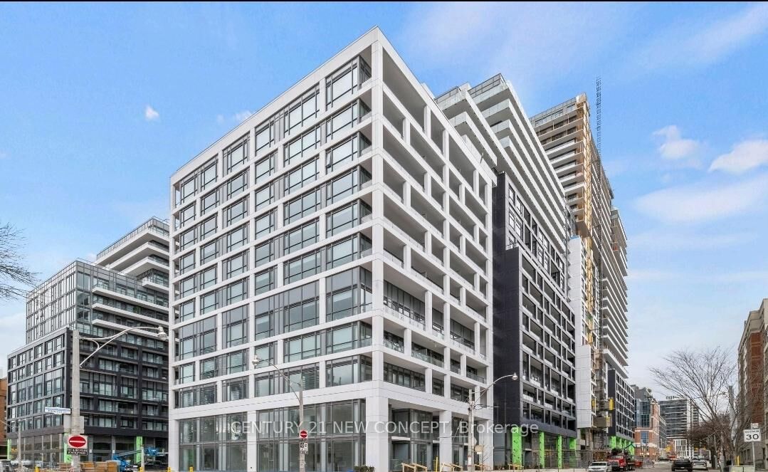 Property Photo:  60 Princess Street 816  ON M5A 2C7 
