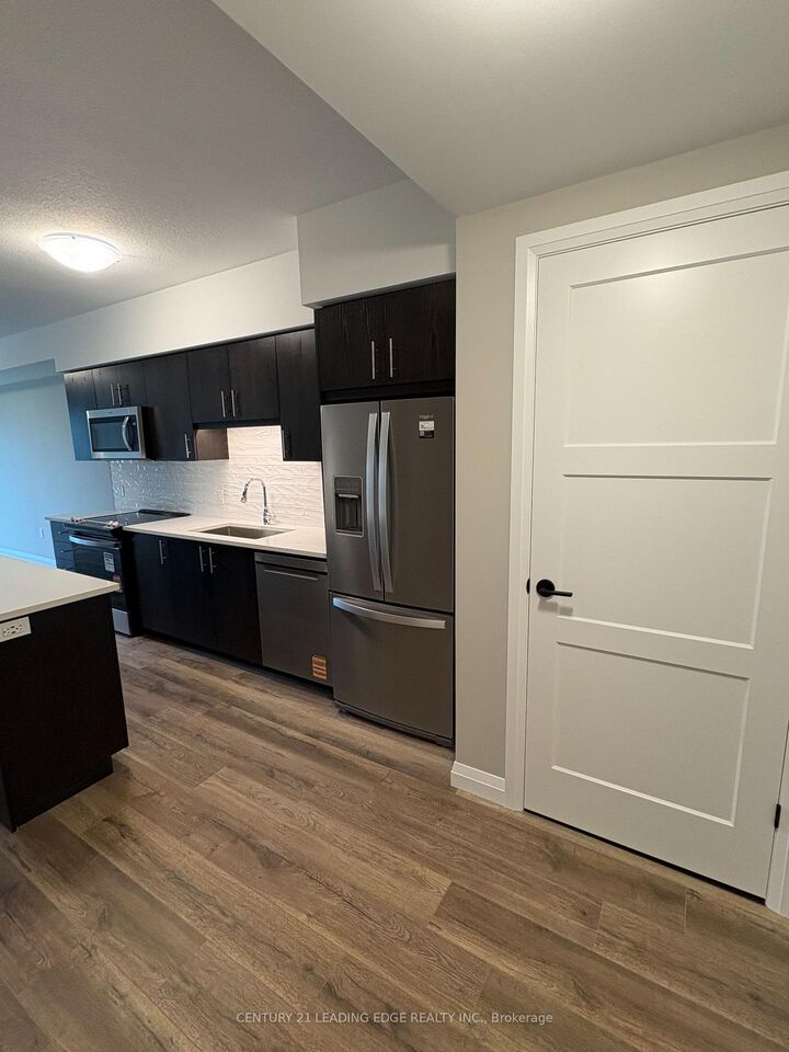Property Photo:  93 Arthur Street 908  ON N1E 0S6 