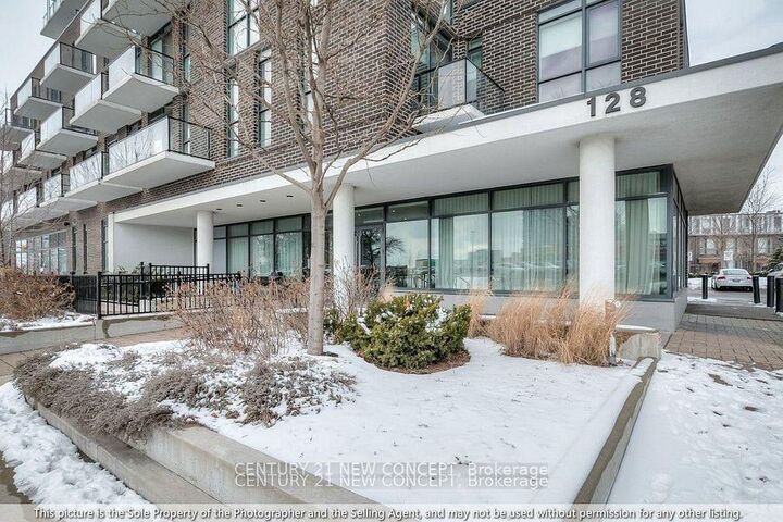 Photo de la propriété:  128 Fairview Mall Drive 402  ON M2J 0E8 
