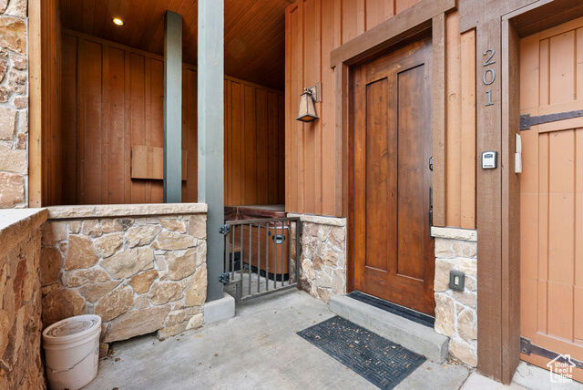 Property Photo:  4189 Willow Draw Dr 201  UT 84098 