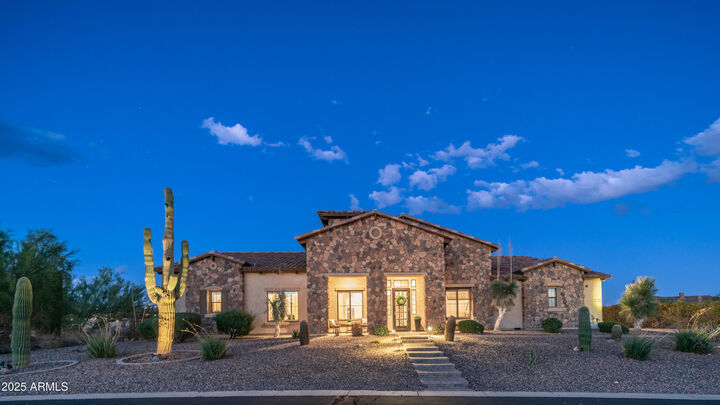 Property Photo:  2255 N Hillridge --  AZ 85207 