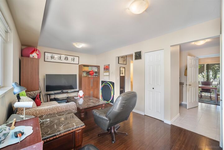 Property Photo: 7800 Heather Street 4 BC V6Y 2P9