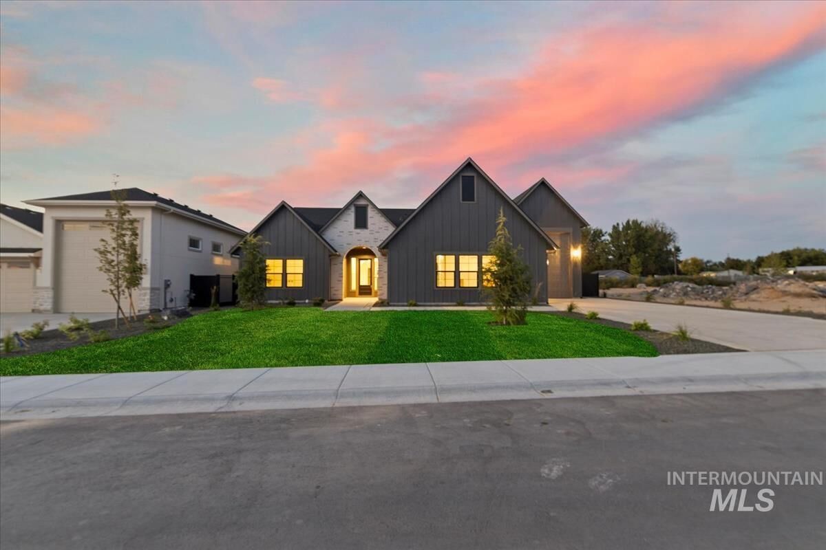 Property Photo:  7168 E Chicken Hawk Loop  ID 83686 