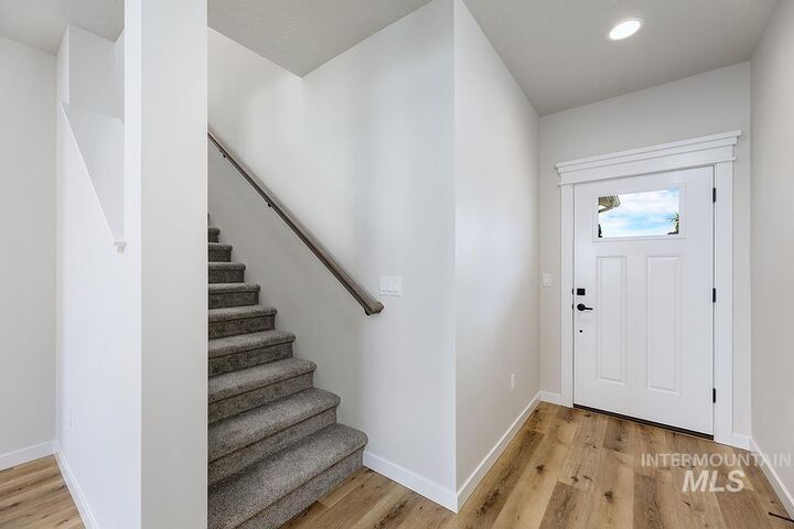 Property Photo:  254 W Broyhill St.  ID 83642 