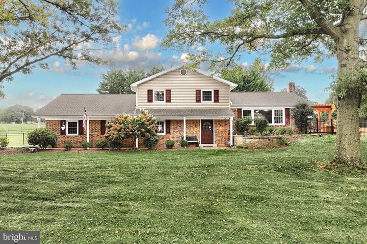 Property Photo:  420 Greenway Drive  PA 17356 