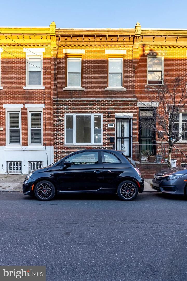 1715 S 16th Street  Philadelphia PA 19145 photo