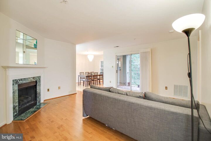 Property Photo: 9141 Gracious End Court 202 MD 21046