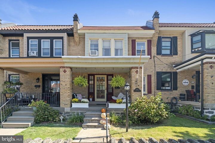 4767 Manayunk Avenue  Philadelphia PA 19128 photo
