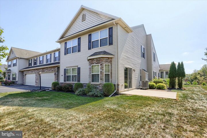 Property Photo: 46 Kerry Court PA 17050