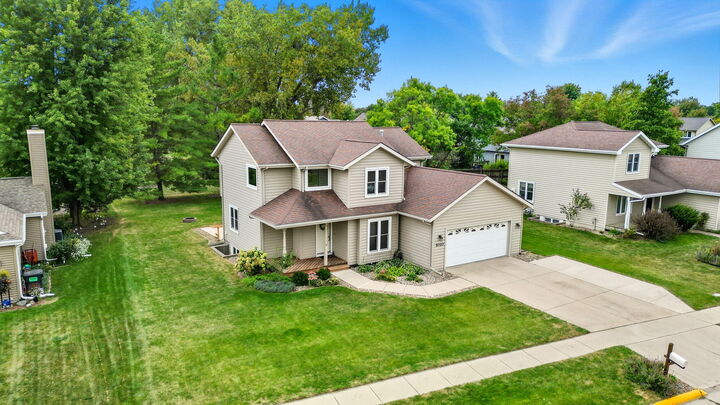 Property Photo: 5010 Kansas Drive Drive IA 50014
