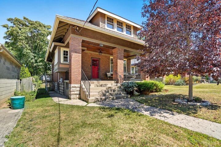 Property Photo:  2562 Irving Place  OH 45212 