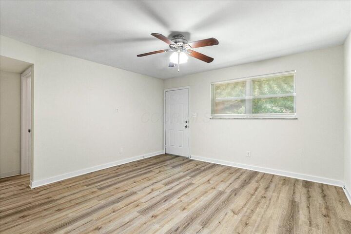 Property Photo: 962 Ferndale Place OH 43209