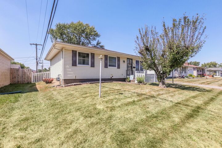 3927 Frazier E Road  Columbus OH 43207 photo