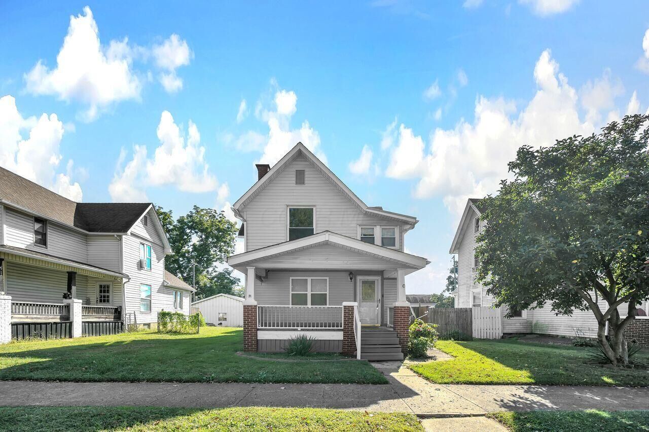 Property Photo: 160 N Cedar Street OH 43055