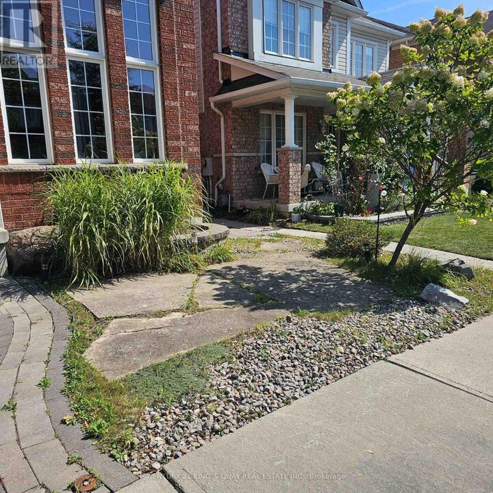 Property Photo:  27 Watersplace Avenue Bsmt  ON L1Z 0H5 
