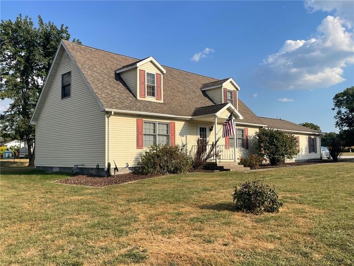 Property Photo:  14326 E Persimmon Avenue  IL 62401 