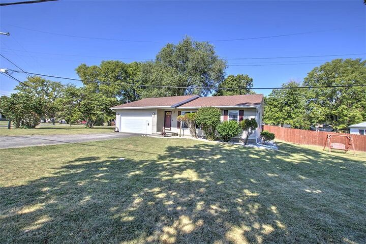 Property Photo:  520 Elm Street  IL 62549 