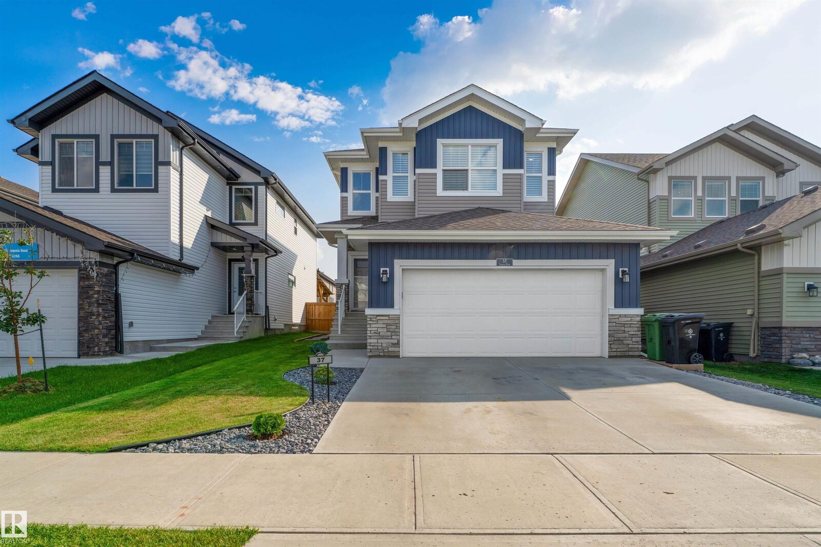 Property Photo: 37 Sequoia Bend AB T8L 0J2