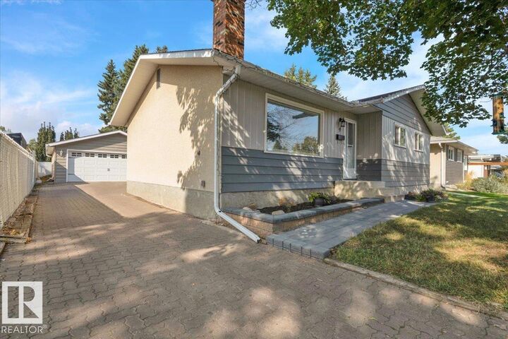Property Photo:  34 Starling Drive  AB T8A 0A7 
