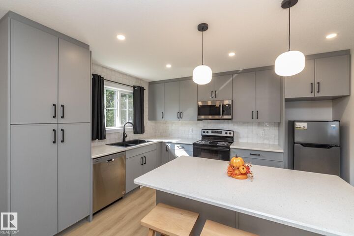 Property Photo:  56 Brazeau Drive  AB T9G 1M2 
