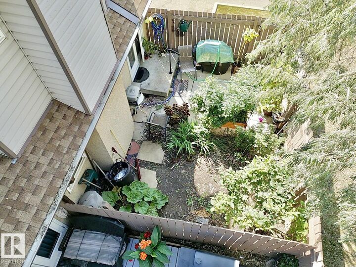Property Photo:  2303 139 Avenue NW  AB T5Y 1S1 