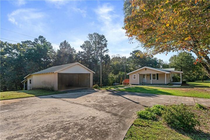Property Photo:  8172 Belton Bridge Road  GA 30554 