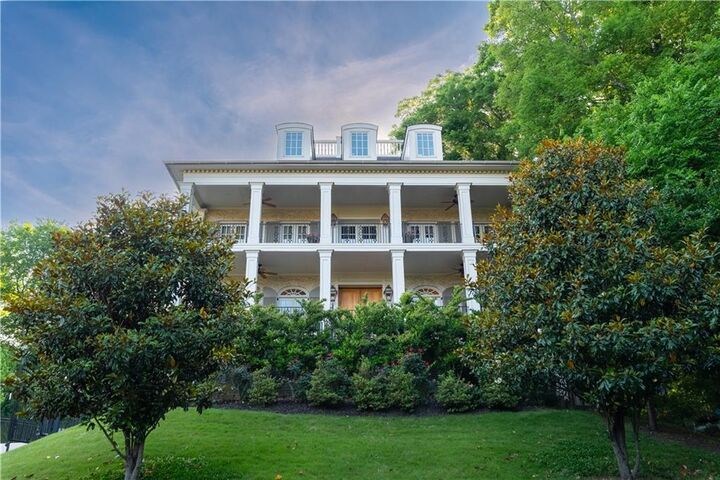 Property Photo:  790 Lakeview Avenue NE  GA 30308 