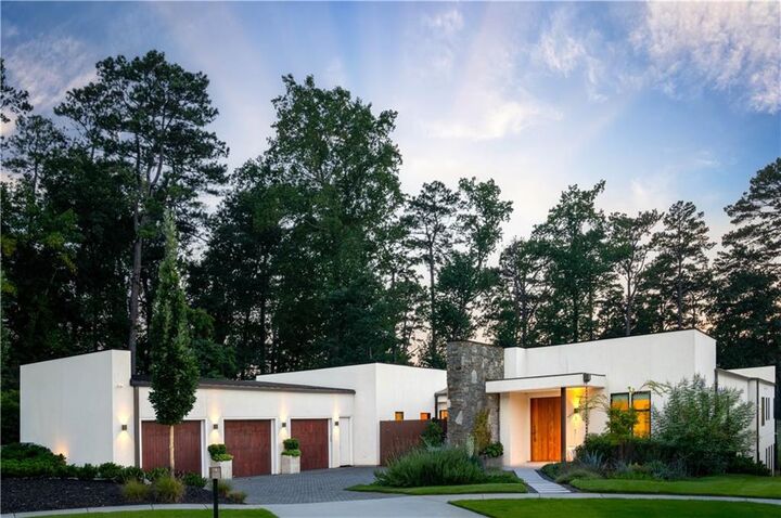 1572 Clifton Ridge  Atlanta GA 30307 photo