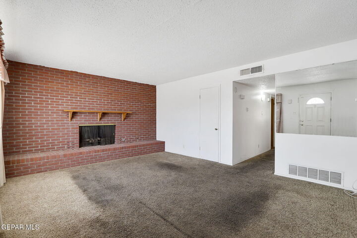 Property Photo:  2715 Nations Avenue  TX 79930 