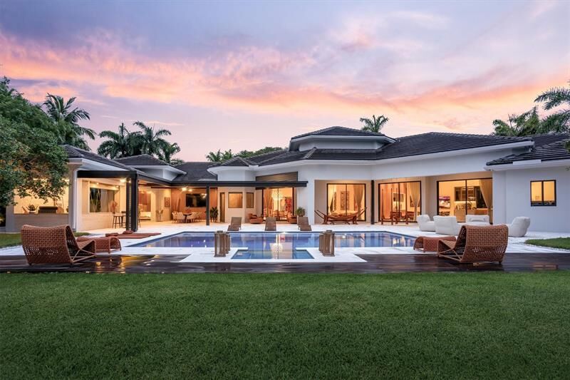 Property Photo:  3340 Paddock Rd  FL 33331 