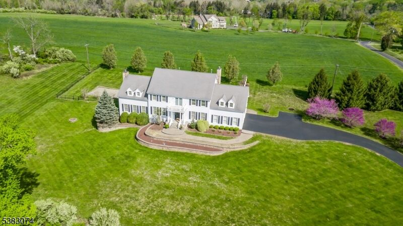 Property Photo:  3 Covered Bridge Rd  NJ 08559 