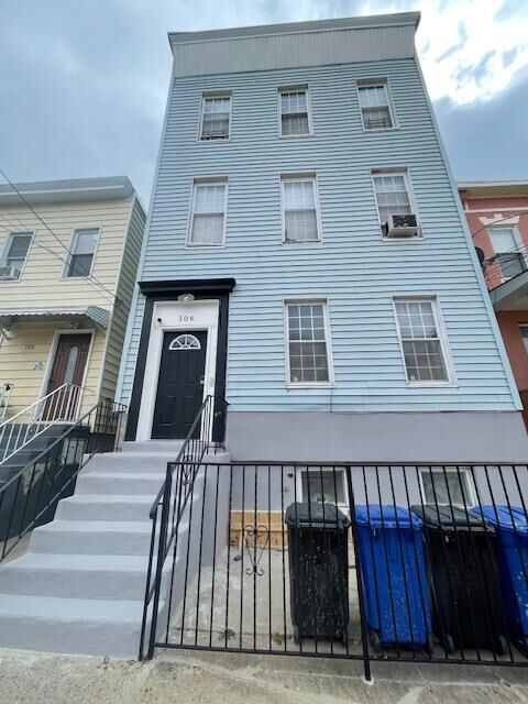 Property Photo:  106 Sherman Ave 2  NJ 07307 